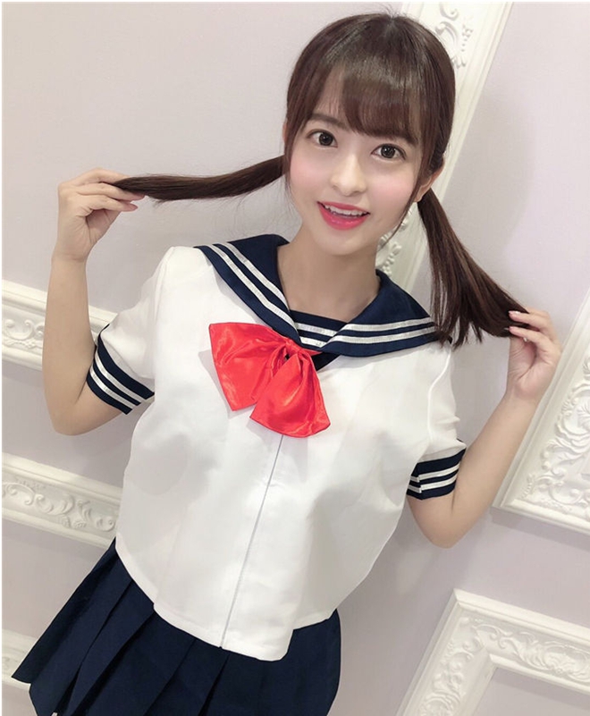 桜もこ(樱萌子)制服写真
